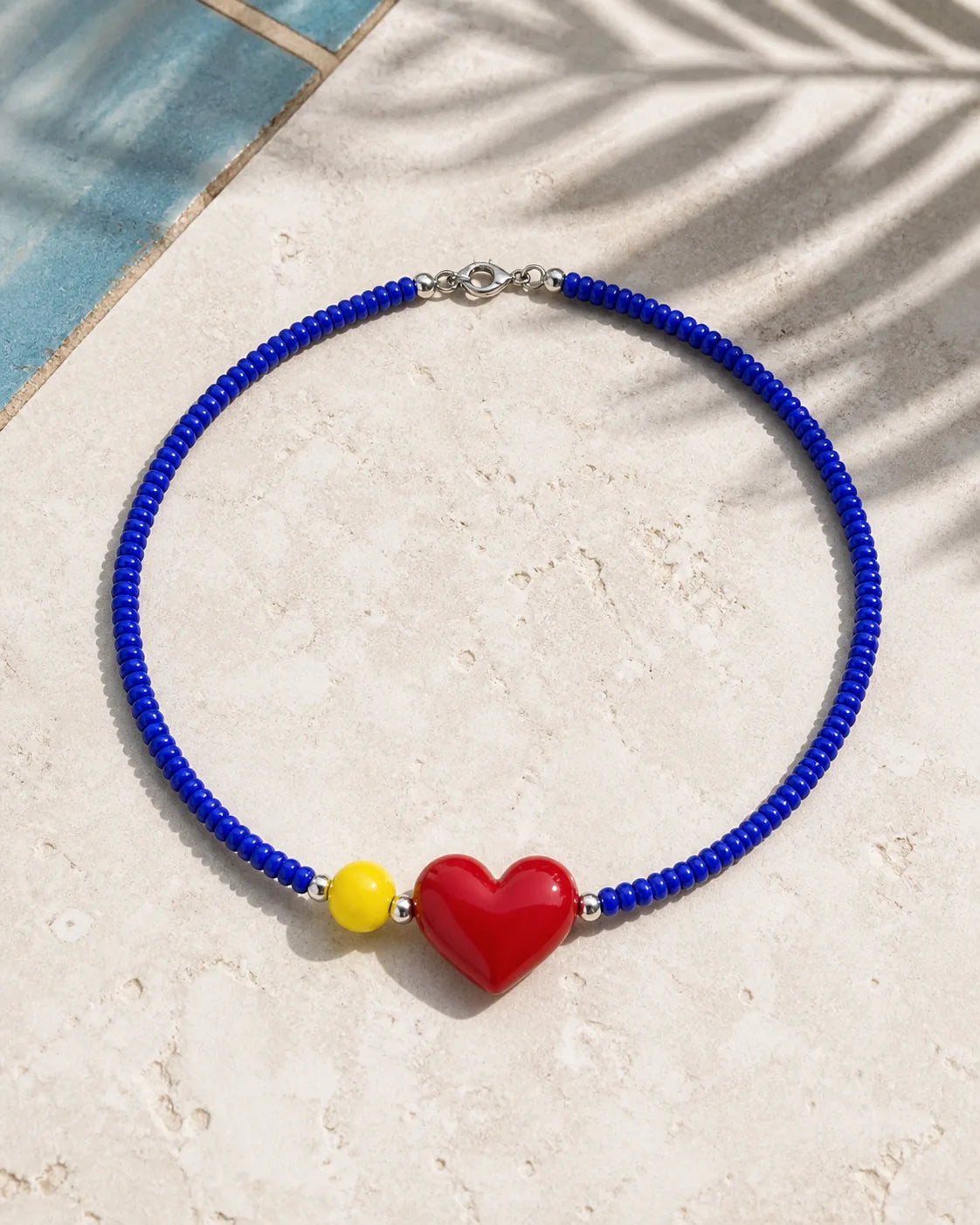 Corazón Murano red/opaque blue, handmade glass jewelry by Parcha