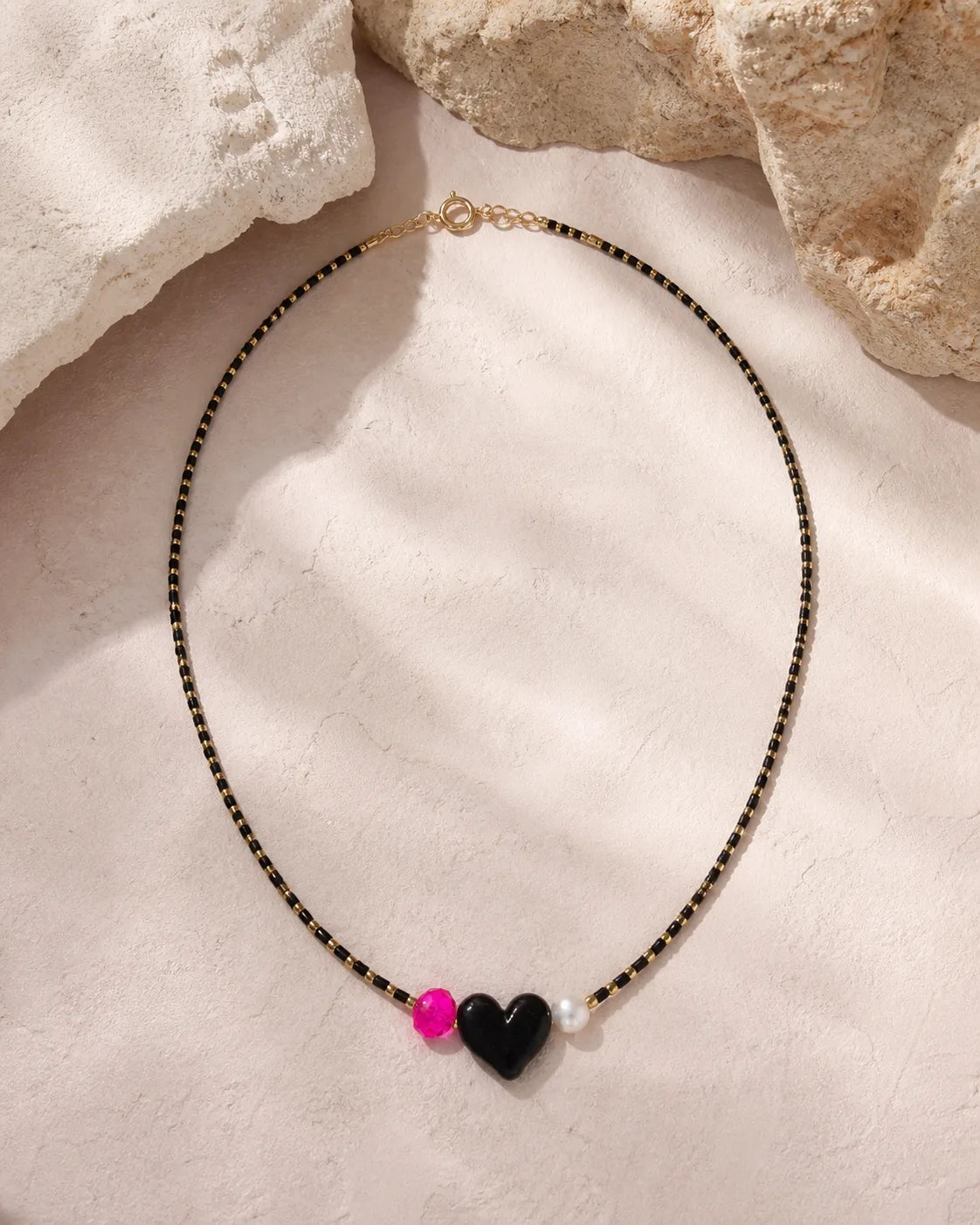 Corazón Murano black/gold/pearl, handmade glass jewelry by Parcha